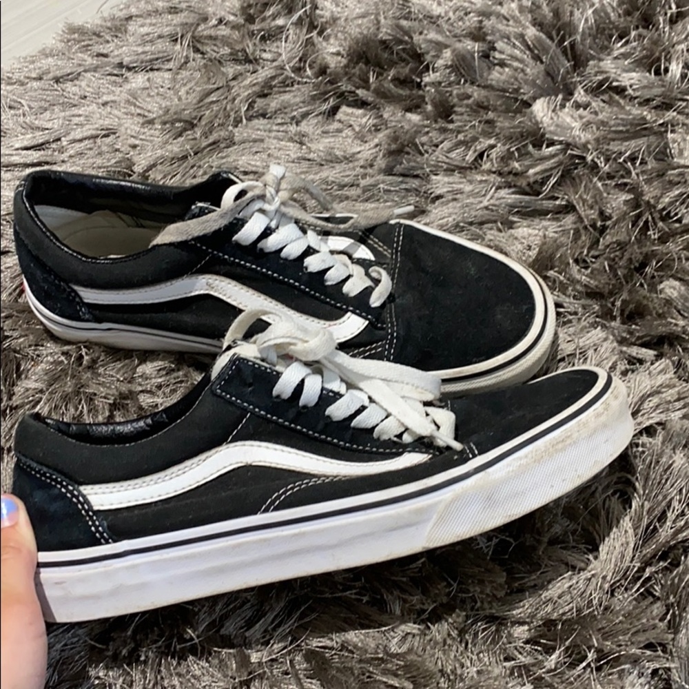 Black low top vans